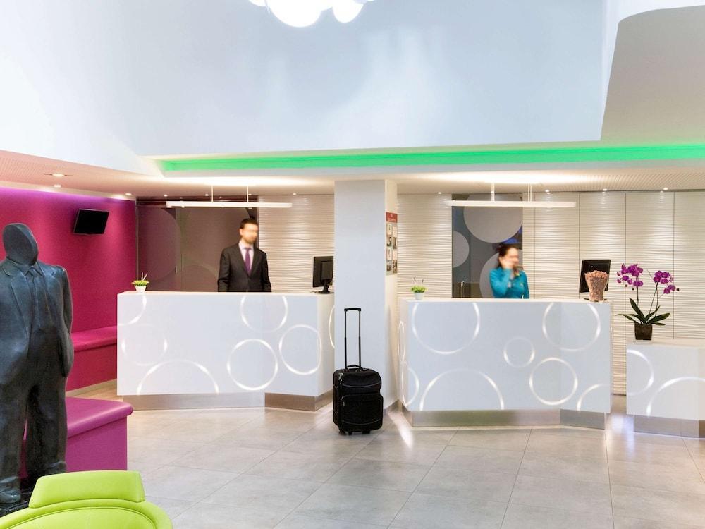 Hotel Ibis Styles Madrid Prado Esterno foto